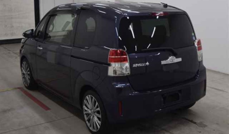 Toyota Spade full