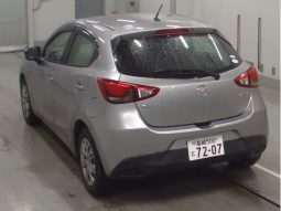 Mazda Demio full