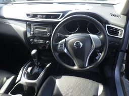 Nissan X-Trail full