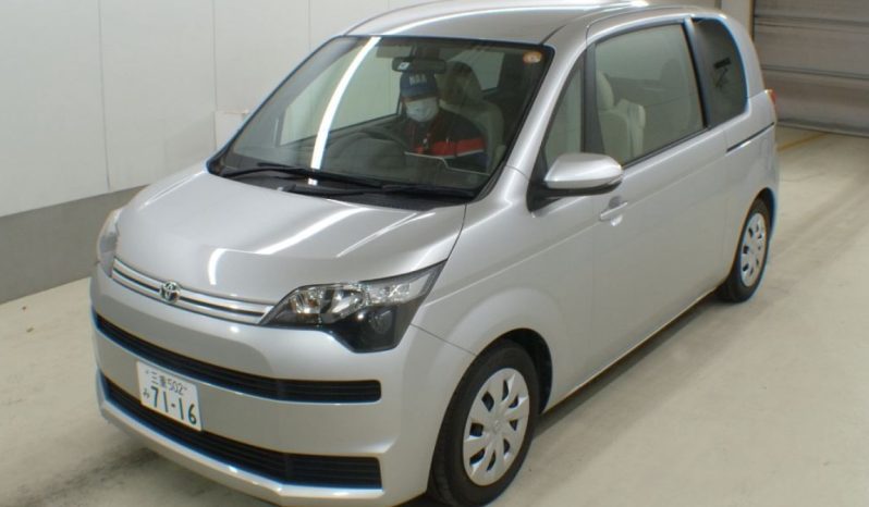 Toyota Spade full