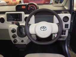 Toyota Spade full