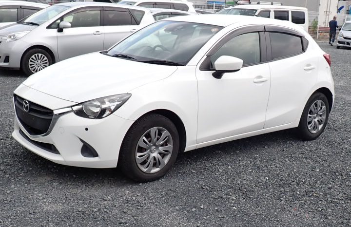 Mazda Demio full