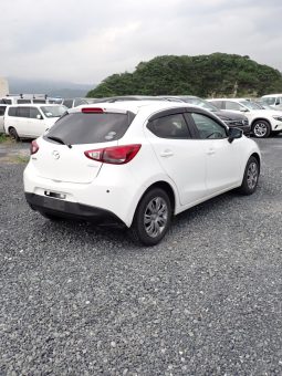 Mazda Demio full
