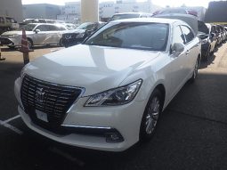 Toyota Crown full