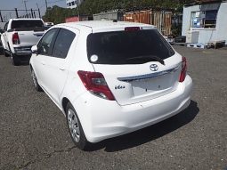 Toyota Vitz full