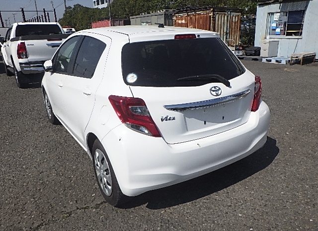 Toyota Vitz full