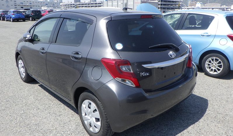 Toyota Vitz full