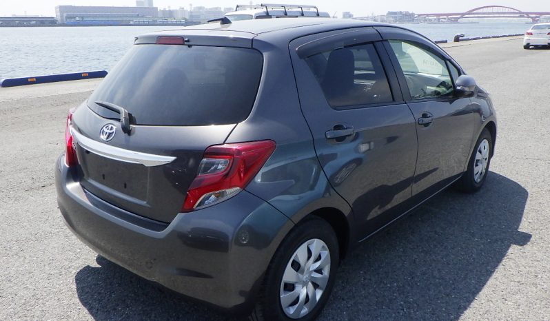 Toyota Vitz full