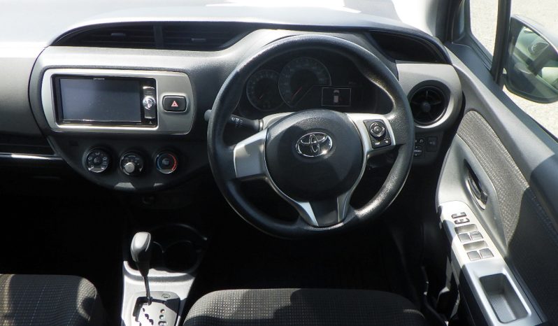Toyota Vitz full