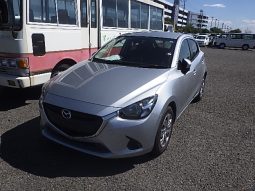 Mazda Demio full