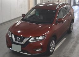 Nissan X-Trail full