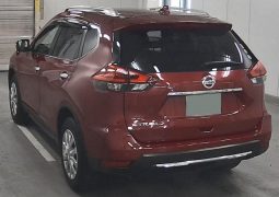 Nissan X-Trail full
