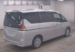 Nissan Serena full