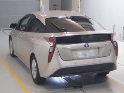 Toyota Prius full