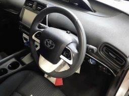 Toyota Prius full