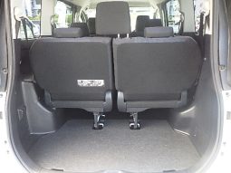 Toyota Noah full
