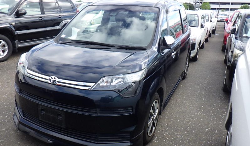 Toyota Spade full