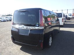 Toyota Noah full