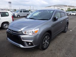 Mitsubishi RVR full