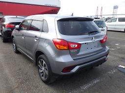 Mitsubishi RVR full