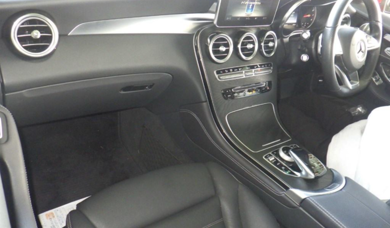 Mercedes GLC250 Sports full