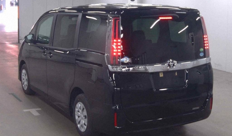 Toyota Noah full