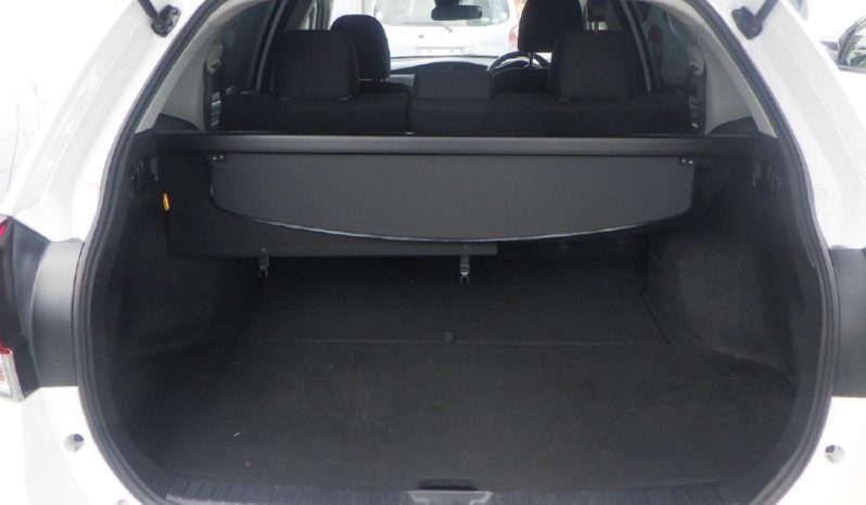 Toyota Fielder Hybrid full