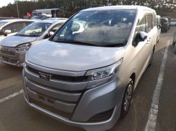 Toyota Noah full